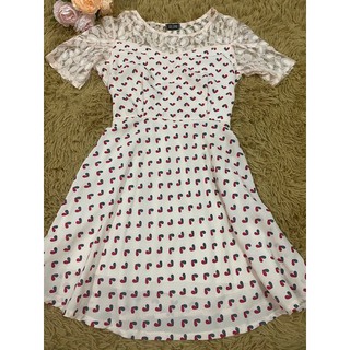 🍓🍒🔥Pink Dress🌈🍒🔥เดรสชมพูขาวลายหัวใจ🍓ฮิตสวยจ้าน่ารักมาก อก36สภาพใหม่ 🎊🎊งานกาหลี  ใส่สวยคอลูกไม้เก๋น่ารักมายมาย