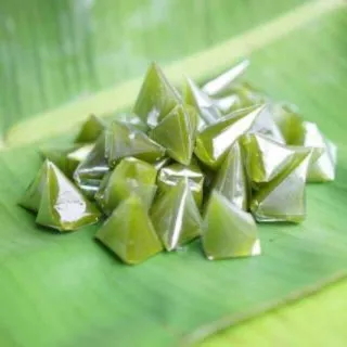 แม่เ​ฉวี​วรรณ​ เชียงใหม่​ กาละแม​เสวย กาละแม​รวมรสและห่อใบตองอบสะอาด 500 กรัม