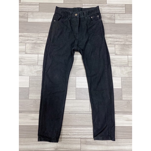 กางเกงยีนส์ทรงบอยสีดำจากร้านbananashop