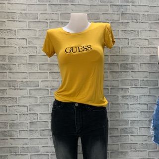 เสื้อยืดแฟชั่นผู้หญิง  size s-m ปัก GUESS