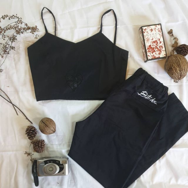 Napat Closet Black Set