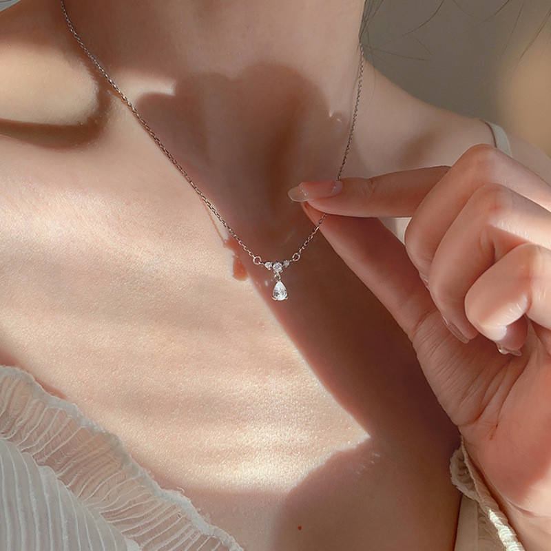 เครื่องประดับ สร้อยคอ สายโซ่ จี้รูปหยดน้ํา ประดับพลอยเทียม หรูหรา เหมาะกับของขวัญ แฟชั่นยอดนิยม สําหรับผู้หญิง
