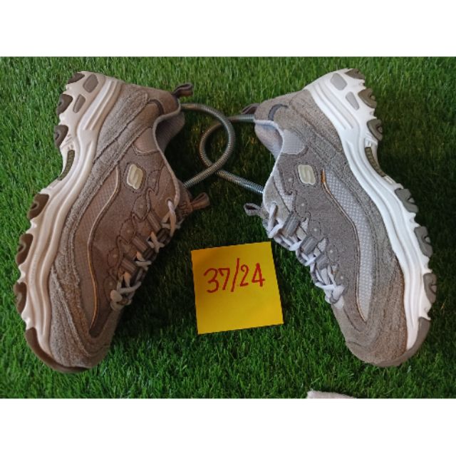 รองเท้า Skechers มือสองของแท้✨ 👉size:37/24cm (38ใส่ได้) 💸ราคา 400 💖คู่นี้สภาพดี สวยมากกก😍 ✔️Line:man