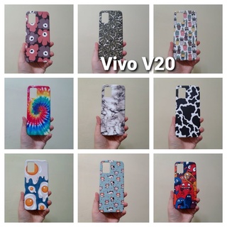 เคสแข็ง Vivo V20 เคสไม่คลุมรอบนะคะ เปิดบน เปิดล่าง (ตอนกดสั่งซื้อ จะมีให้เลือกลายก่อนชำระเงินค่ะ)