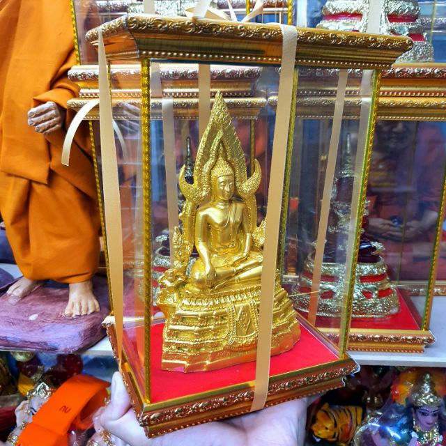 ชุดของขวัญมงคล พระพุทธชินราชสีน้ำทอง(หน้าตัก3นิ้ว)พร้อมตู้กระจกครอบสวยงามมอบเป็นของขวัญมงคลในวาระต่างๆ ตู้สูง9นิ้ว