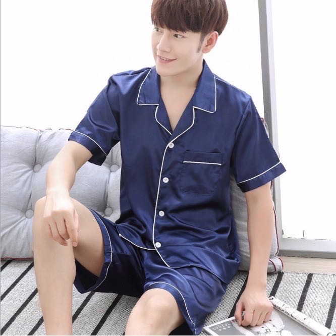 3333-1SNชุดนอนผู้ชาย ผ้าซาตินแขนสั้นขาสั้น ผ้านิ่มใส่สบายไม่เครืองผิว สไตล์เกาหลี (สินค้าพร้อมส่ง)