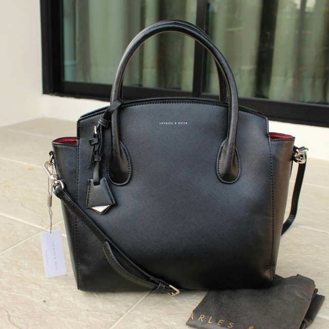 Charles&keith