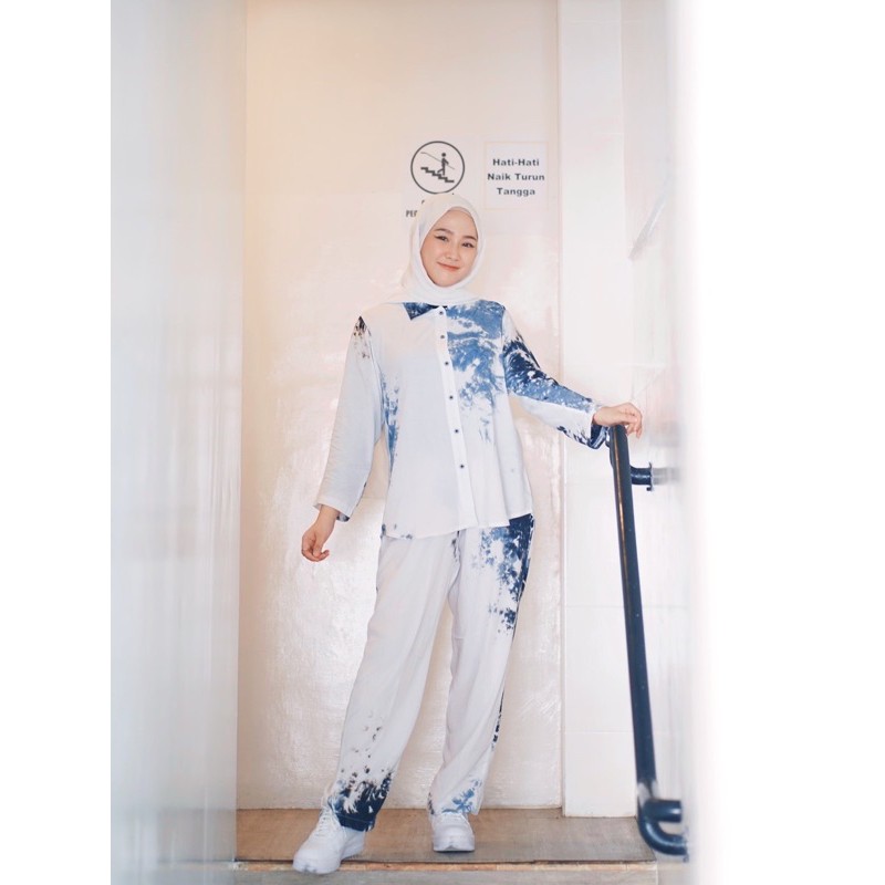 BNW TIE DYE SET*****