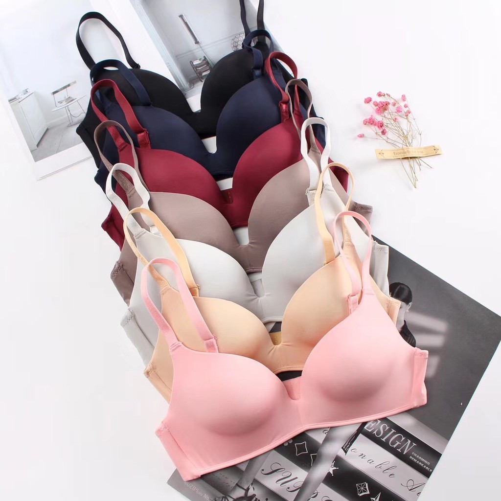เสื้อชั้นใน​ไร้โครง ฟองน้ำบาง SOFT BRA ผ้านุ่มใส่สบาย