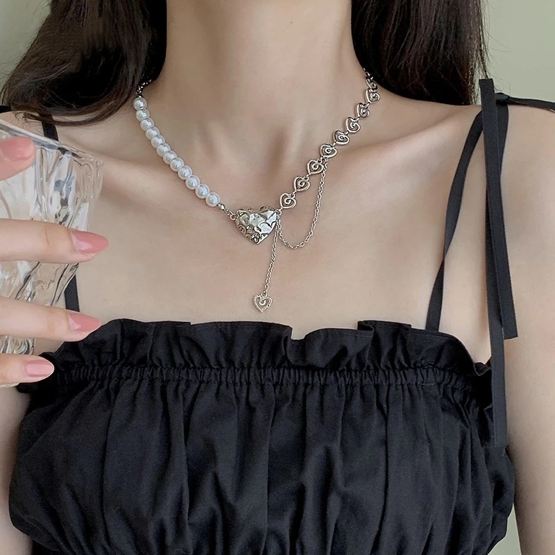 เครื่องประดับ สร้อยคอโชคเกอร์ สายโซ่ จี้รูปหัวใจ ประดับไข่มุก สีเงิน หรูหรา สําหรับผู้หญิง