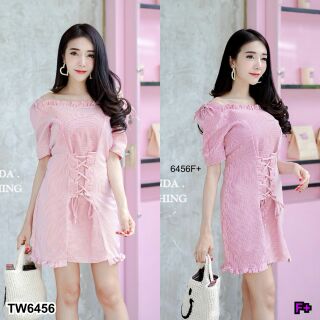เสื้อผ้าผู้หญิง เดรสแขนสั้นพิมพ์ลายริ้ว A 290