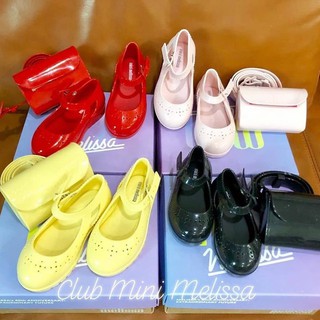 รองเท้าเด็ก Mini Melissa Com Pochet คอลใหม่ล่าสุด มาพร้อมกระเป๋าด้วยนะคะ