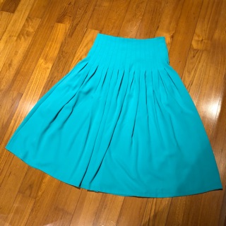 Lyn Around used once Skirt size L กระโปรงยาวคลุมเข่า สีสวยสดแจ่ม เอว 30