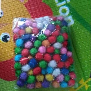 Pom pom ปอม ปอม วิ้งวิ้ง 288ชิ้น/คละสี 10 mm พร้อมส่ง