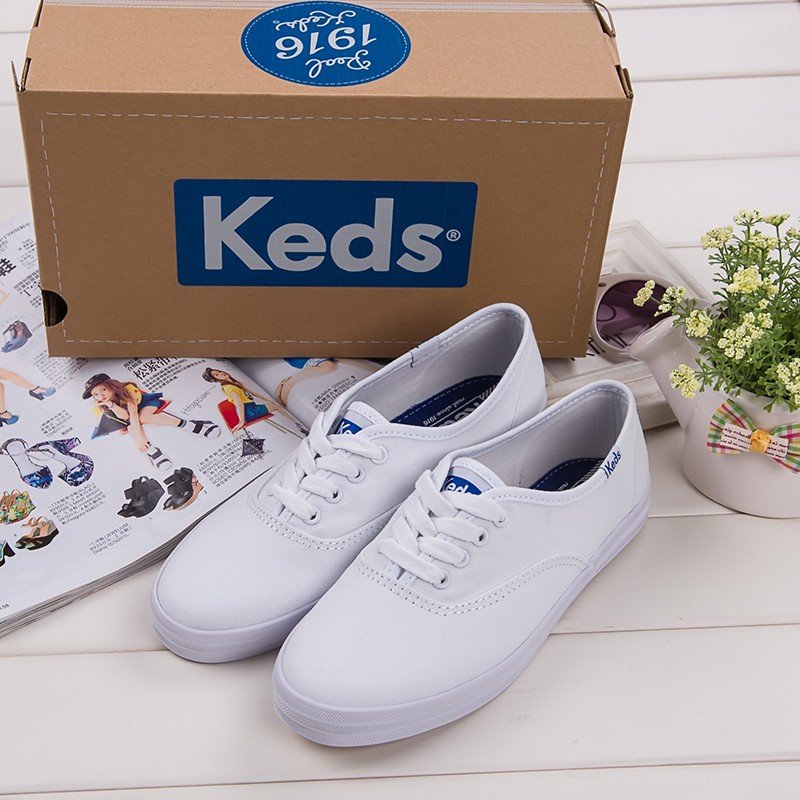 keds triple seasonal solids white