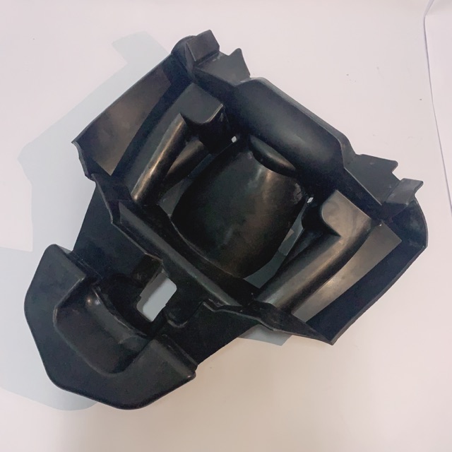55C-F160E-00 LCNEW BOX RUBBER DEPAN