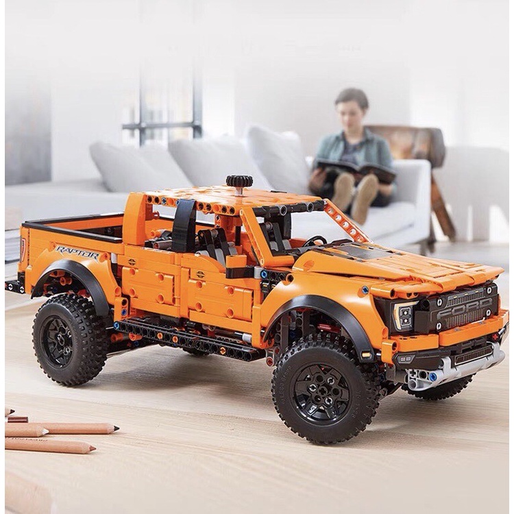 (พร้อมส่ง) Ford F-150 raptor ฟอร์ด Ford ตัวต่อโมเดลรถกระบะ ตัวต่อเลโก้ 1379 ชิ้น Technic 42126 v2 รั