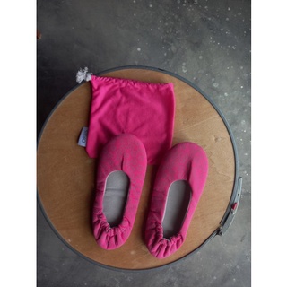 รองเท้าใส่ในบ้านทรงสวมบัลเล่ต์ size 36 37 ใส่ได้ สีshock pink ลาย พร้อมถุงผ้าใส่แบรนด์ ORBISของใหม่สินค้าจากญี่ปุ่น