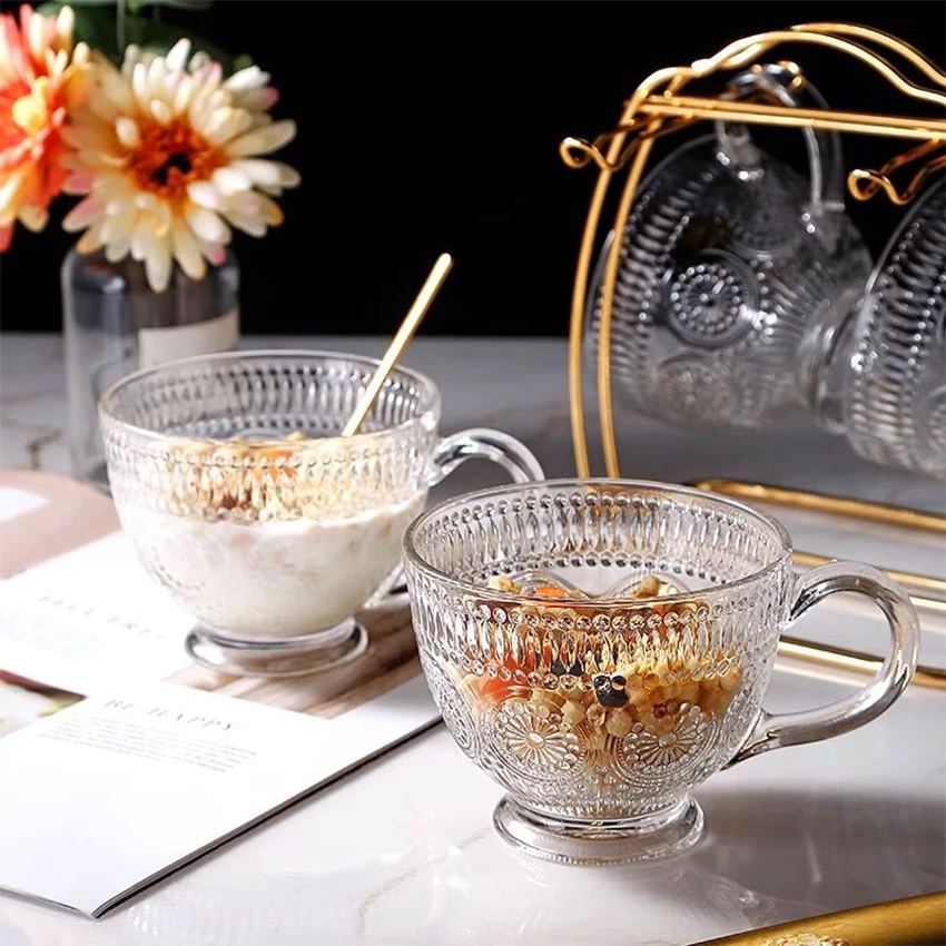 แก้วกาแฟ แก้วชา นม ใส่โยเกิร์ต มีลายอย่างหนาลายดอกไม้