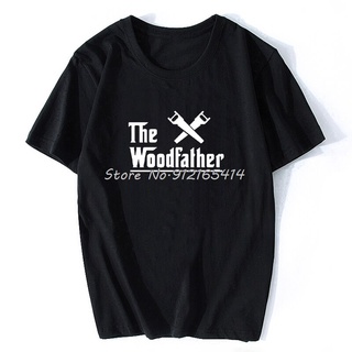 [S-5XL]เสื้อยืดลําลอง ผ้าฝ้าย แขนสั้น พิมพ์ลาย The Woodfather Carpenter Worker Fathers Day พลัสไซซ์ แฟชั่นฤดูร้อน สําหรั