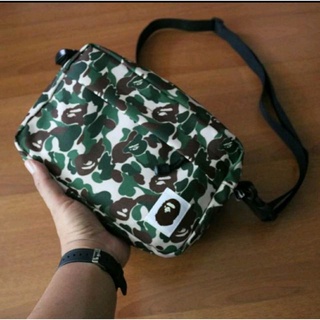 Bape กระเป๋าสะพายไหล่ ลายพราง