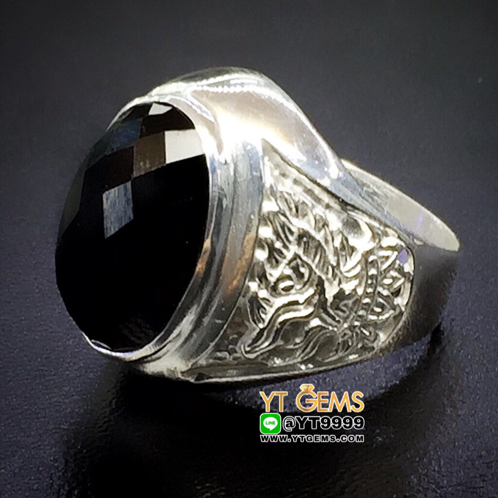 แหวนนิล แหวนเงินแท้ 92.5% ข้างลายพญาครุฑ ประดับ พลอยนิลแท้ YTG-9833