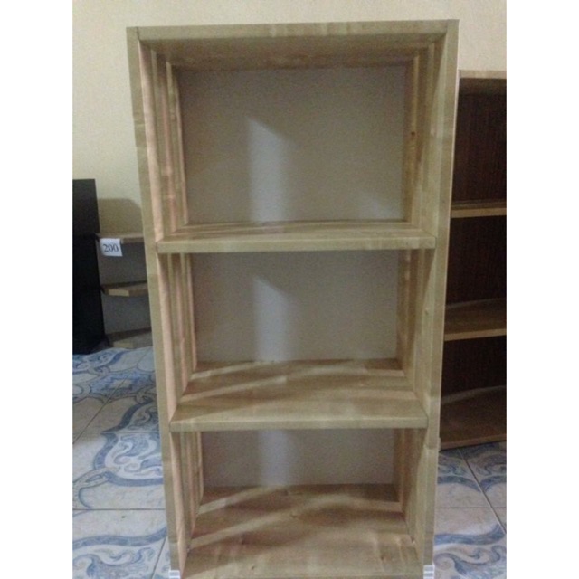 [1ชิ้น]ชั้นวาง3ชั้นระแนง ตัวละ 550 บาท สูง83 * ยาว40
