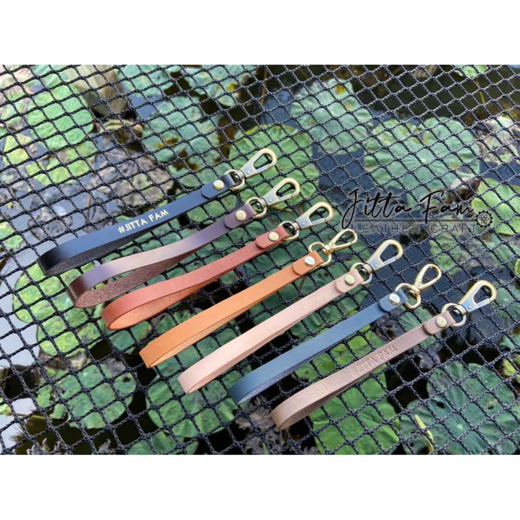 สายคล้องมือ สายคล้องกระเป๋า หนังแท้ 100% ฟรี สลักชื่อ Personalized Leather Wristlet Strap