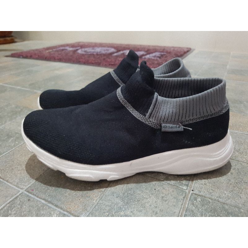 รองเท้าหุ้มข้อ Atlanta