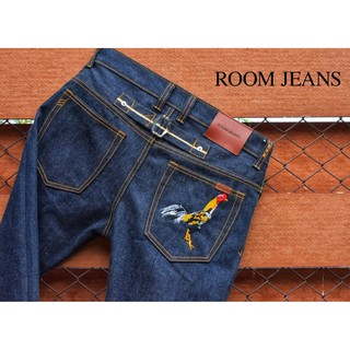 Room jeans. ยีนส์ขายาวไอ้โต้ง