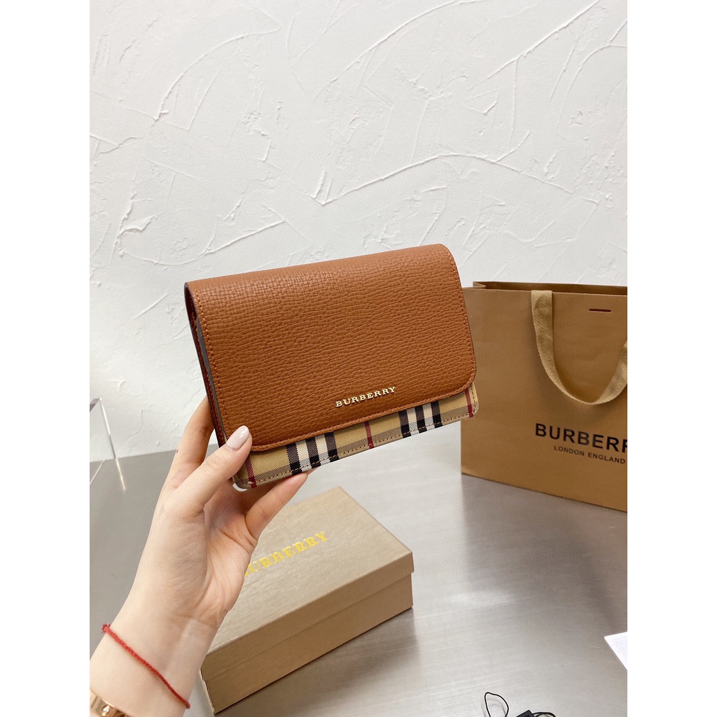 💖BURBERRY Limited Edition WOC  Burberry limited, Louis vuitton twist bag,  Woc