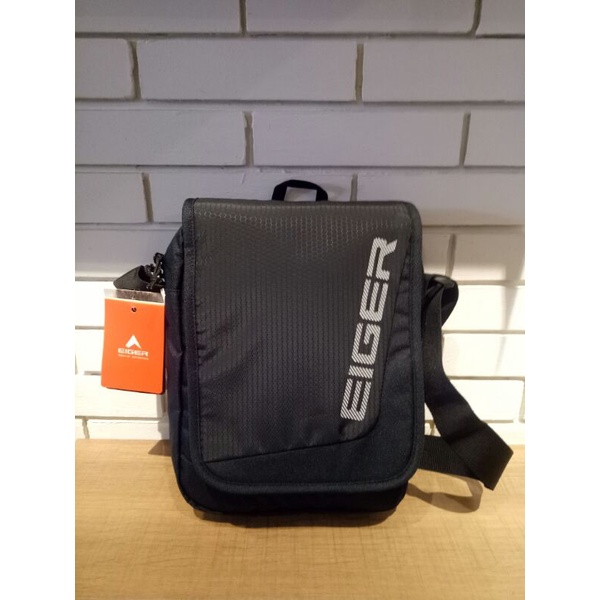 EIGER1898 TRAVERSE 1.0 กระเป๋าสะพายด้านข้าง | กระเป๋าเดินทาง EIGER1898 TRAVERSE 1.0