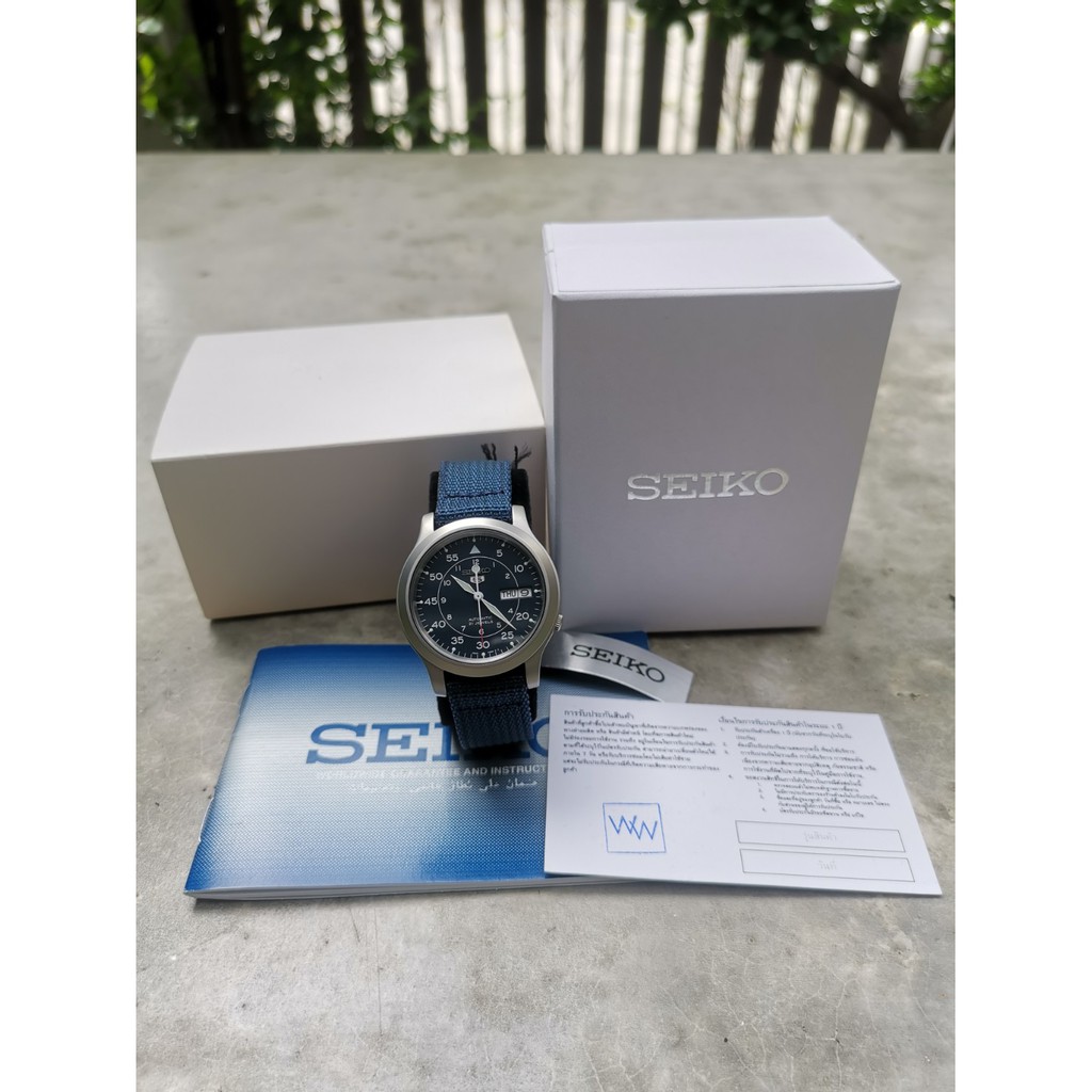Seiko Sport 5 Automatic Military Watch สายผ้าไนล่อน สีน้ำเงิน