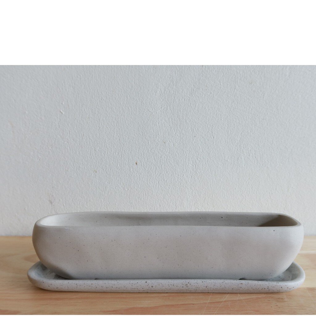 กระถางยาว พร้อมจานรอง มีรูระบายน้ำ