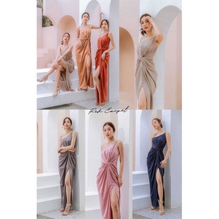 เดรสยาวไหล่เดียวแต่งสายโซ่ เนื้อผ้าแพง มีซับในอย่างดีค่ะ สวยหรูมากๆค่า