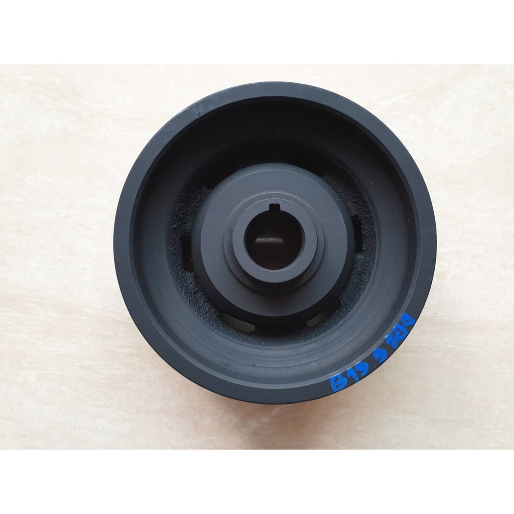 มู่เลย์หน้าเครื่อง (มู่เลย์ข้อเหวี่ยง) NISSAN B13,GA16DE รุ่น 3ร่อง ราคาตัวละ 750บาท