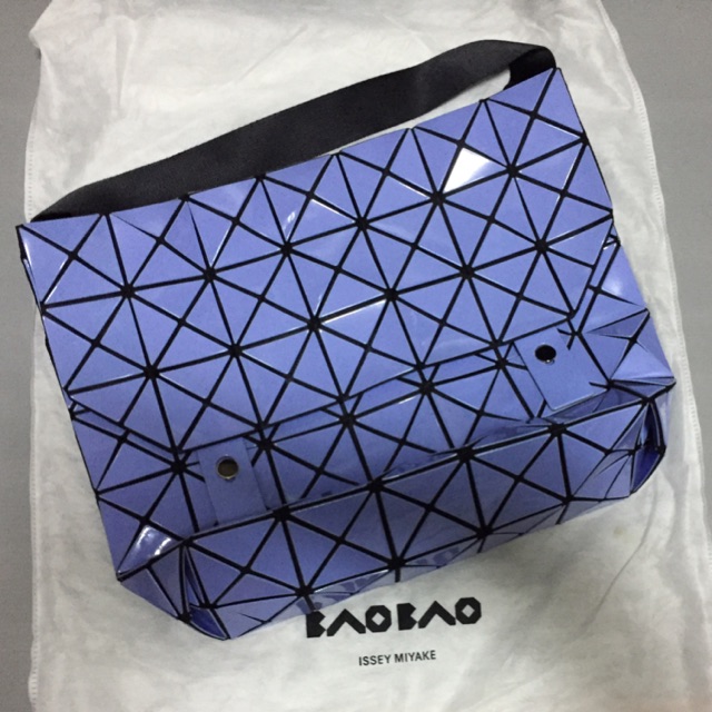 🌈 BAO BAO 💜 ISSEY MIYAKE รุ่น Rock Shoulder Bag แท้ 100% ใช้ไป 2 ครั้งเองจ้า