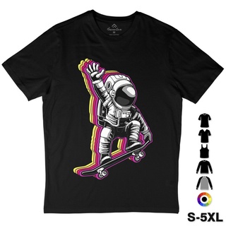 เสื้อยืด พิมพ์ลายนักบินอวกาศ Surprise Skate Spacep654 สําหรับผู้ชาย