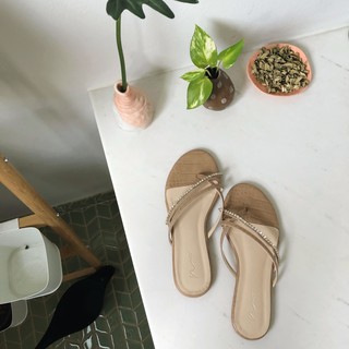 NINA sandals in cream