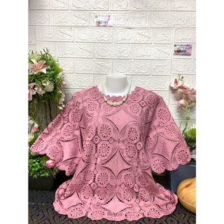 เสื้อลูกไม้สวยๆแขนสามส่วนรอบอก44-46-48-50ยาว25มี10-14สี