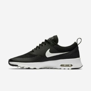 NIKE AIR MAX THEA

รองเท้าผู้หญิง

 