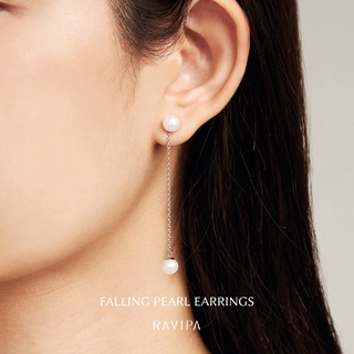 RAVIPA - Falling Pearl Earring -ต่างหูมุกน้ำจืดแท้