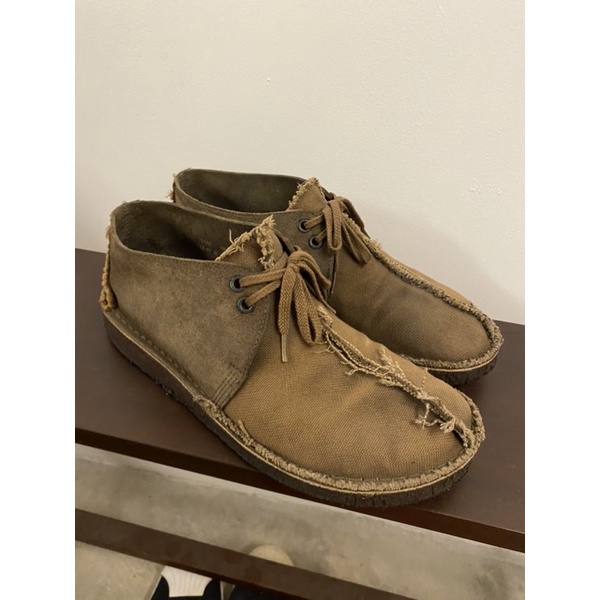 Used Clarks desert trek size US 9.5