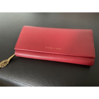 CHARLES &amp; KEITH LONG WALLET มือสอง