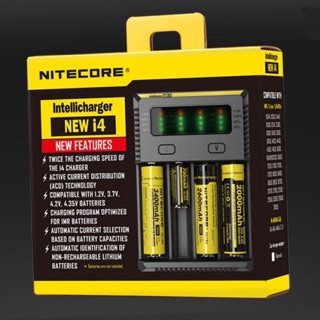 เครื่องชาร์จถ่าน NITECORE i4 （ของแท้ 100 % )