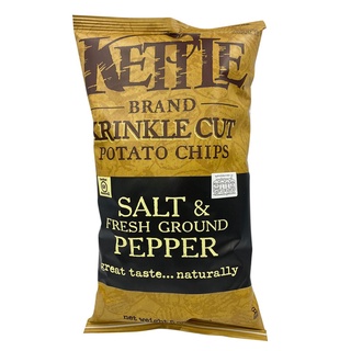 Kettle Potato Chips Salt Fresh Ground Pepper 141g.อาหารเครื่องดื่ม ขนมขบเคี้ยว  มันฝรั่งทอดกรอบ