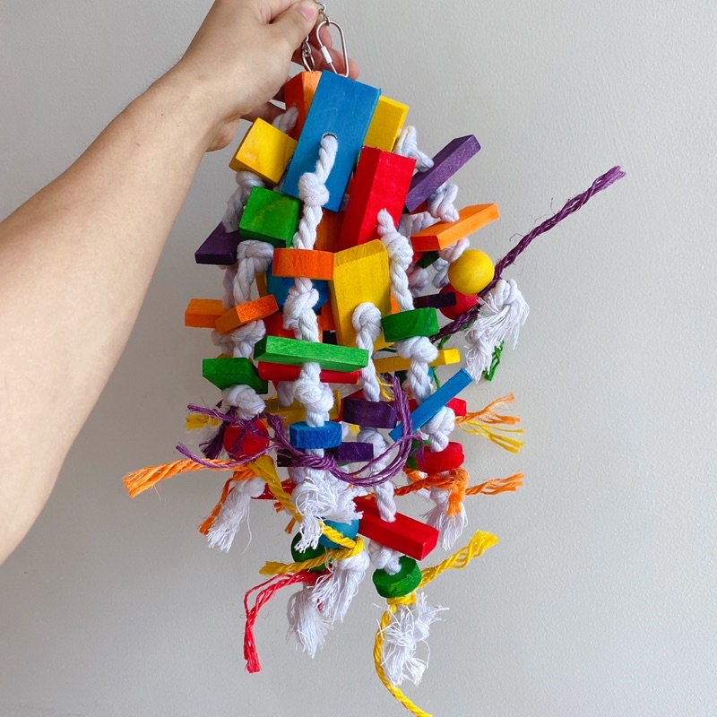 E-46 ของเล่นนกแก้ว ขนาดใหญ่ เชือกและขอนไม้สีรุ้ง ของเล่นแก้เครียด 50cm