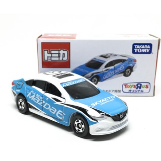 Tomica Mazda 6 Atenza Toy R us Exclusive สีฟ้า ขาว โมเดลรถเหล็ก 1/64 ขนาดจริง 1/66 (7 cm)