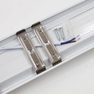 โคมไฟติดเพดาน ผนัง Candy led สว่างพิเศษ โคมไฟหน้าเรียบ IWC-SET-LED IWACHI รางคู่
