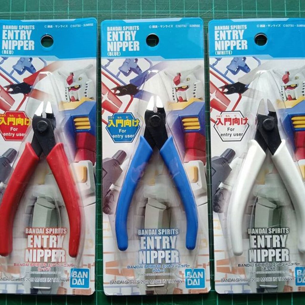 bandai entry nipper RED BLUE WHITE